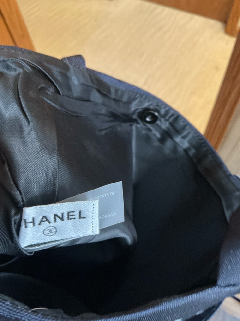 CHANEL Black and White Graphic Canvas Tote GWP - Picture 5 of 15